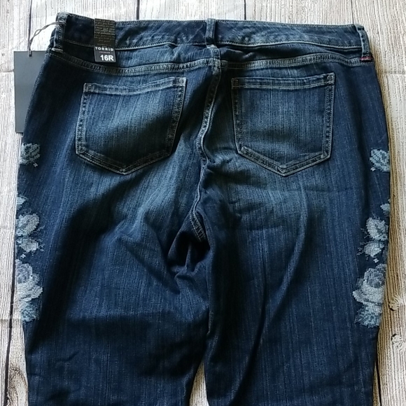 Torrid Jeans - Picture 4 of 5